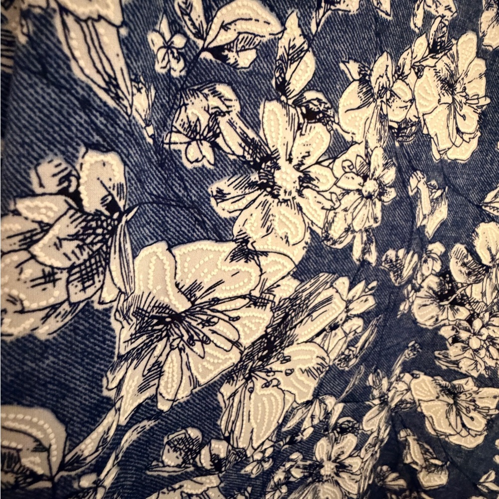 Floral Blue and White Women's Dress - Picture 4 of 6